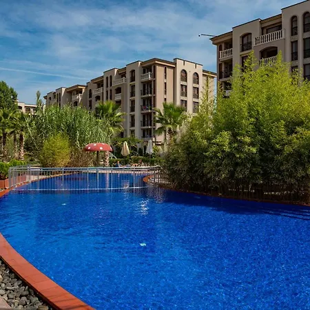 Menada In Cascadas 3*