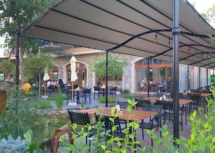 Ξενοδοχείο με διαμερίσματα Menada In Cascadas 3*