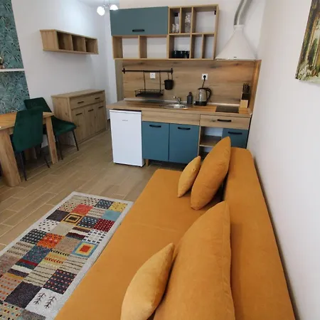 Menada In Cascadas 3*