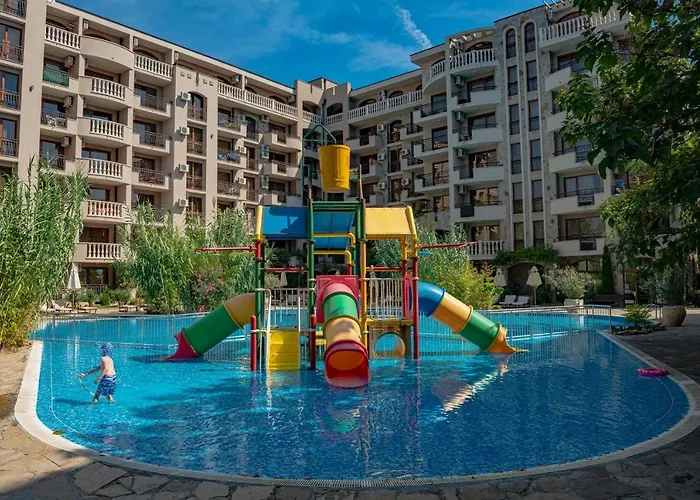 Menada In Cascadas Appart hôtel 3*