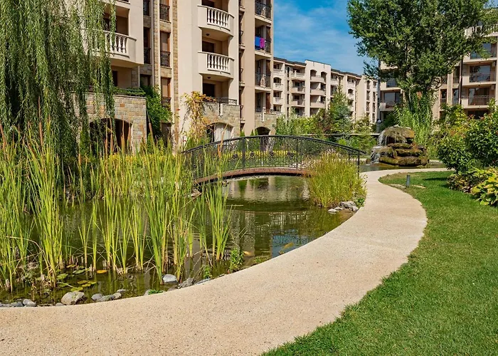 Menada In Cascadas Slantchev Briag